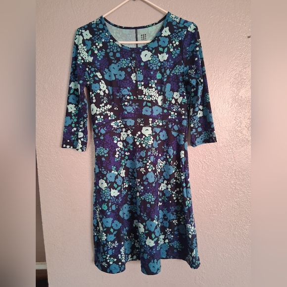 Title Nine Blue Floral 3/4 Sleeve Mini/Midi Athletic Dress S NWOT S - Picture 2 of 7